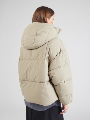 Embassy of Bricks and Logs - Chaqueta de invierno 'Zonza' en verde