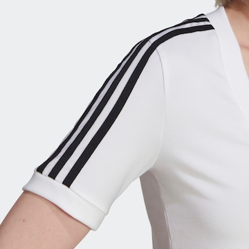 Tricou de la ADIDAS ORIGINALS pe alb