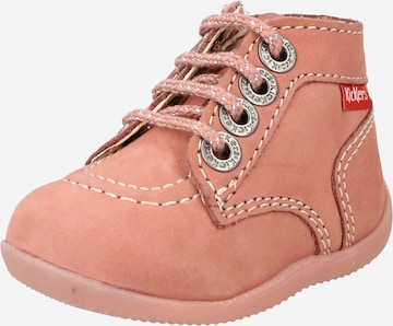 Kickers First-Step Shoes in Pink: front