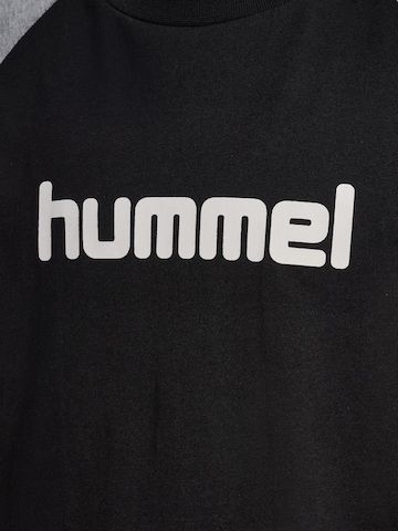 Hummel Funktionsshirt in Schwarz