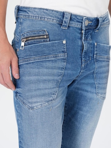 Regular Jean M.O.D MIRACLE OF DENIM en bleu