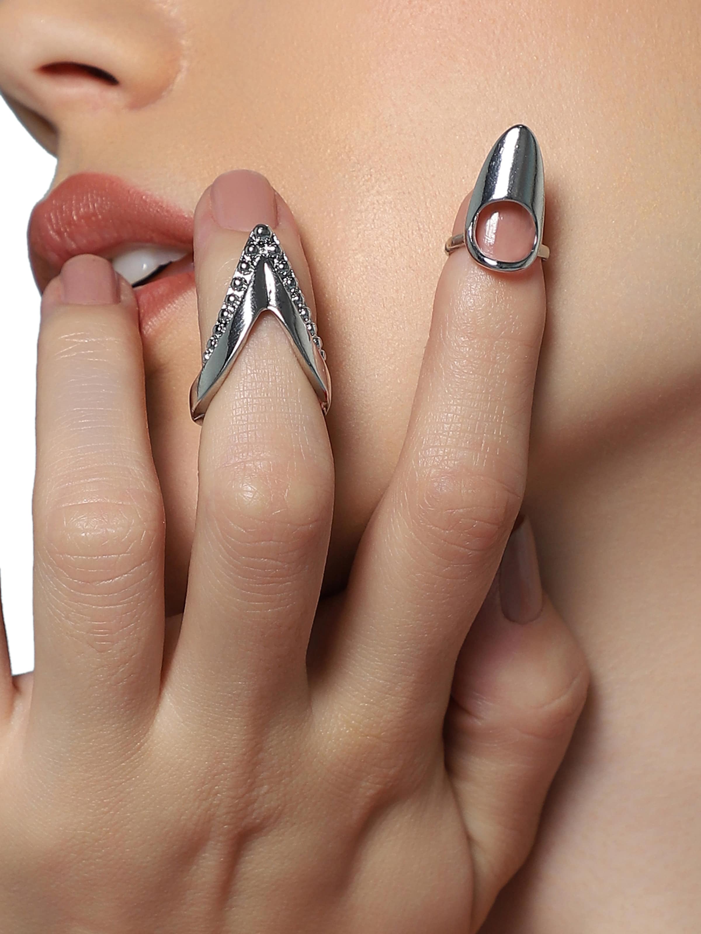 SOHI Pierścionek 'Corinne' w kolorze srebrny