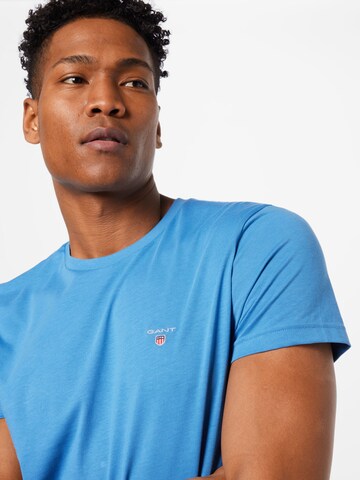 T-Shirt GANT en bleu