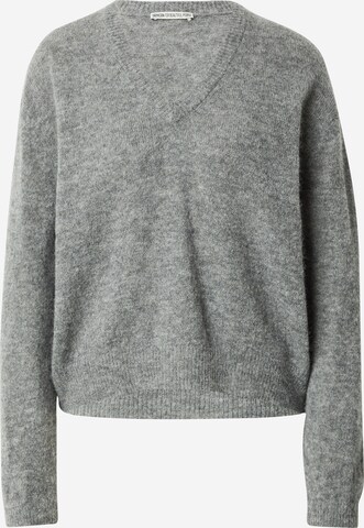 Pull-over 'KARAJA' DRYKORN en gris : devant