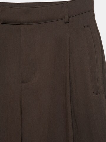 Baggy Pantalon à plis Pull&Bear en marron