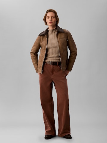 Calvin Klein Jeans Regular Tussenjas in Bruin