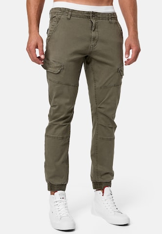 INDICODE JEANS Regular Cargo Pants in Green: front