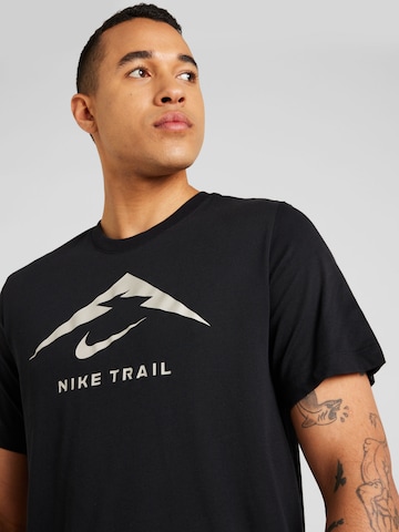 NIKE Функциональная футболка 'TRAIL' в Черный