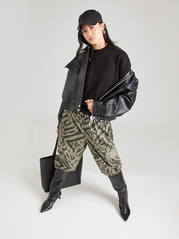 TOPSHOP - Sweatshirt em preto
