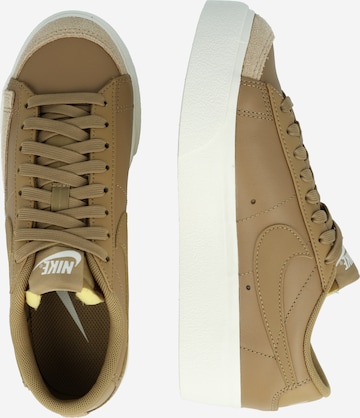 Nike Sportswear Platform trainers 'BLAZER LOW PLATFORM' in Green