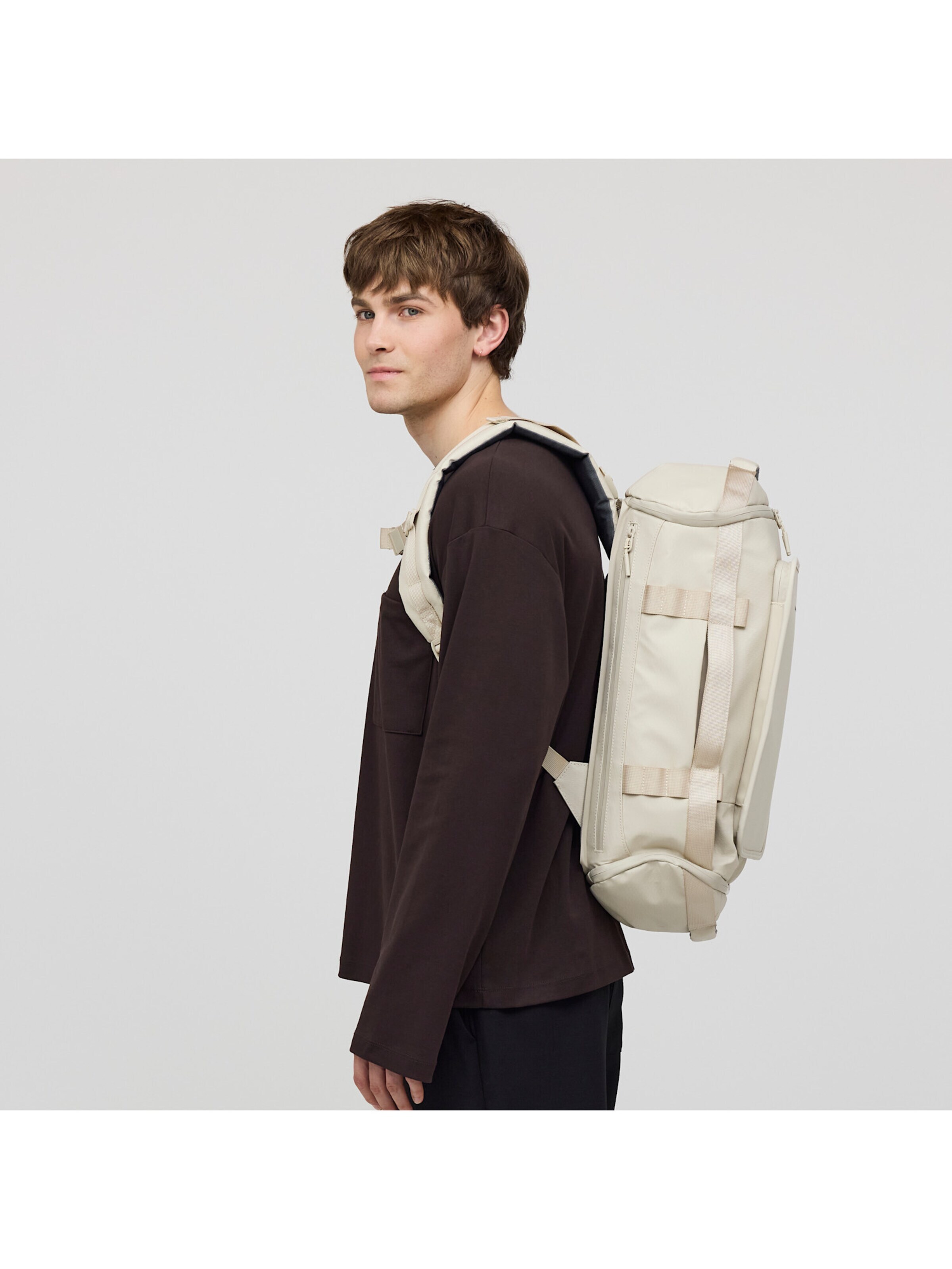 Kapten & Son - Bolsa de viaje 'Lisbon Duffle Backpack Small' en beige