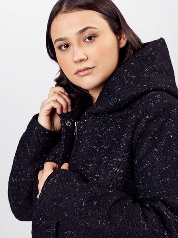 Manteau mi-saison 'NEWSEDONA' ONLY Carmakoma en noir