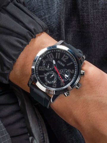 GUESS Uhr 'Parker' in Silber