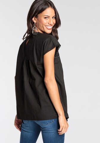 LAURA SCOTT Blouse in Black