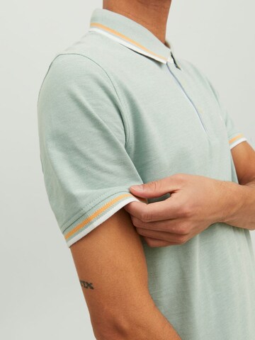 Tricou 'JJPaulos' de la JACK & JONES pe verde