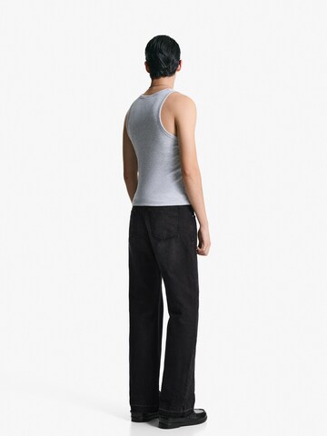 Bershka Regular Jeans in Schwarz