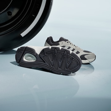 Scarpa sportiva 'Crazychaos 2000 Mercedes AMG Petronas F1 Team' di ADIDAS PERFORMANCE in bianco