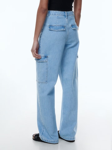 EDITED Wide leg Cargo Jeans 'Nalu' in Blue