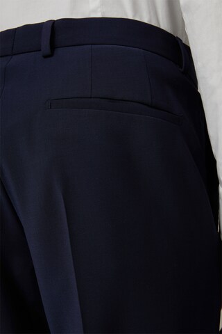 STRELLSON Slim fit Pleated Pants 'Mercer' in Blue