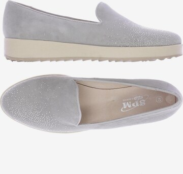 SPM Flats & Loafers in 40 in Grey: front