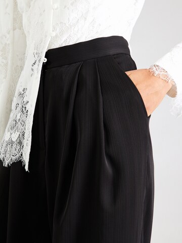 ABOUT YOU Regular Hose 'Alexis' in Schwarz