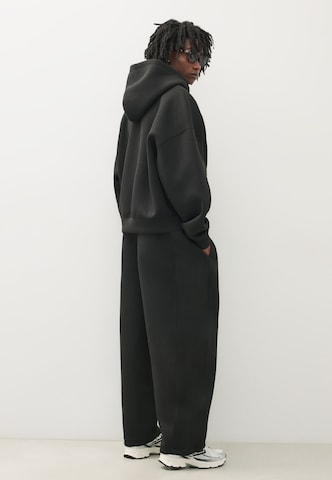 Bershka Baggy Byxa i svart