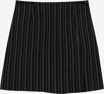 Pull&Bear Skirt in Black: front
