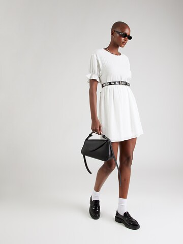 Robe 'NABIA' VERO MODA en blanc