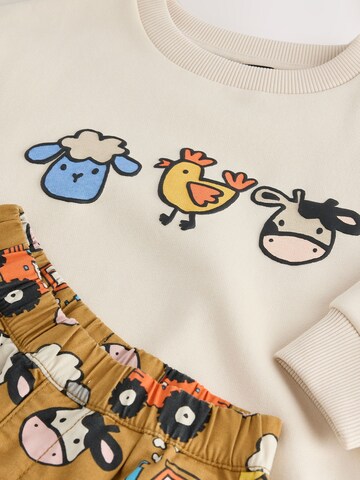 Next - Conjunto en blanco