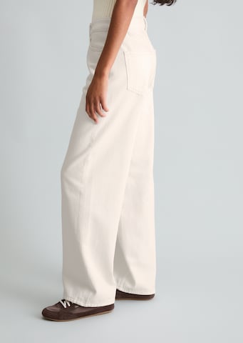 Marc O'Polo DENIM Loosefit Jeans in Wit