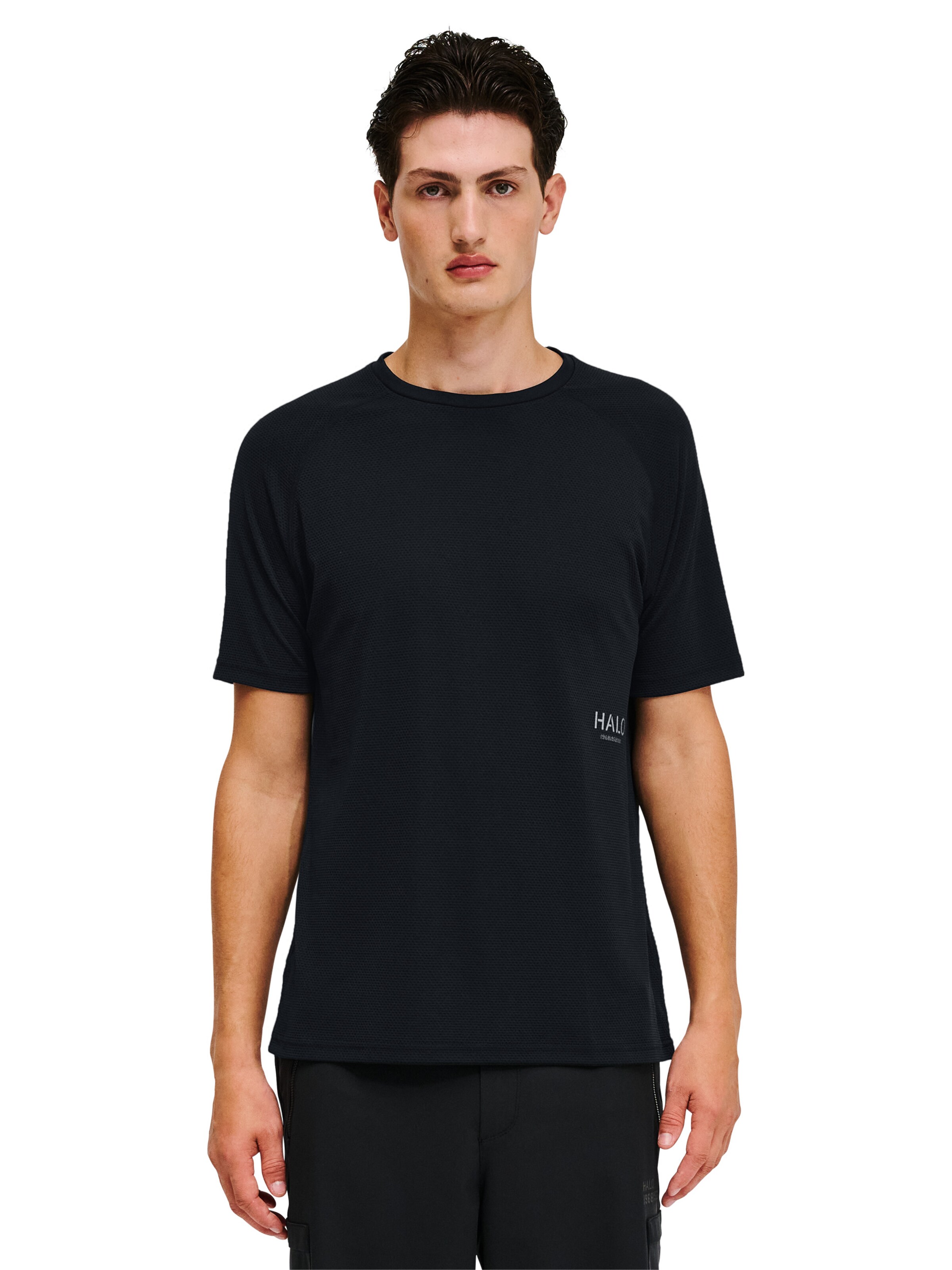HALO T-Shirt in Schwarz: Vorderseite