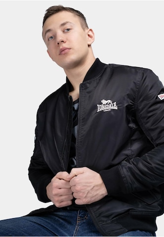 Giacca di mezza stagione 'Tern Hill' di LONSDALE in nero