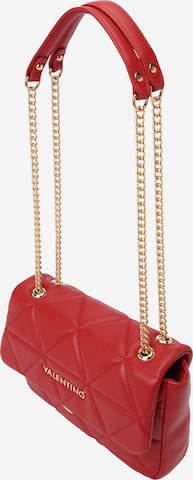 VALENTINO Наплечная сумка 'CARNABY' в Красный