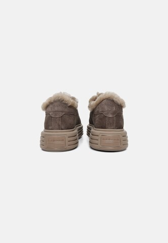 Sneaker low 'LILO' de la Kennel & Schmenger pe maro