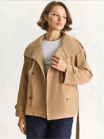 Bianco Lucci Mantel in Braun