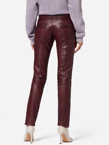 RICANO - Slimfit Pantalón 'Donna' en marrón