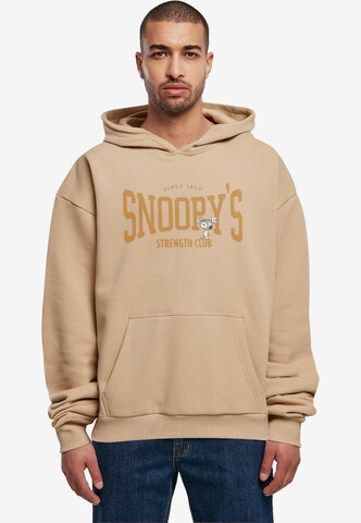 Sweat-shirt 'Peanuts - Strength club' Merchcode en beige : devant