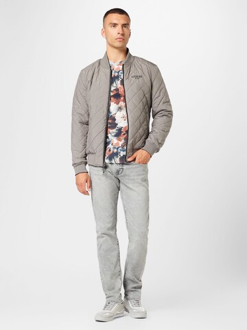 Coupe slim Jean FRAME en gris