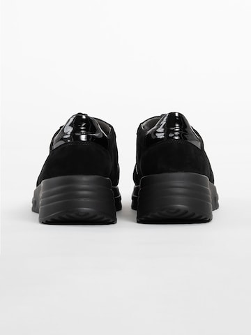 VITAFORM Sneaker in Schwarz