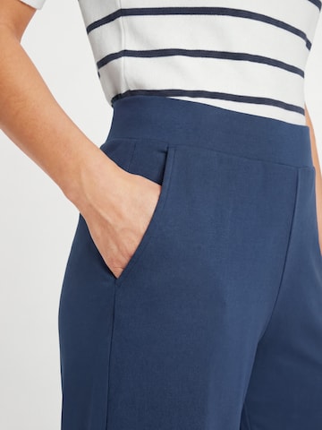 Marie Lund Regular Pants in Blue