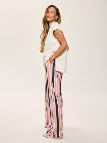 Kamila Šikl Топ в бяло