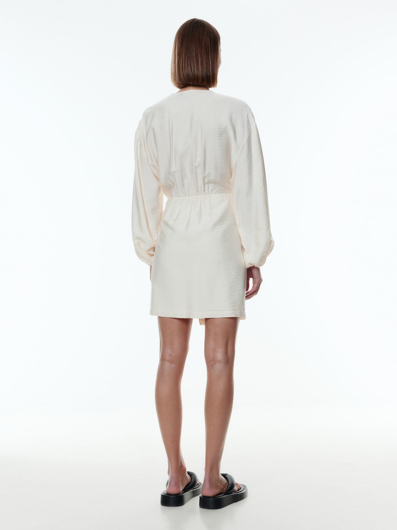 EDITED Produkte Kleid 'Qara' creme