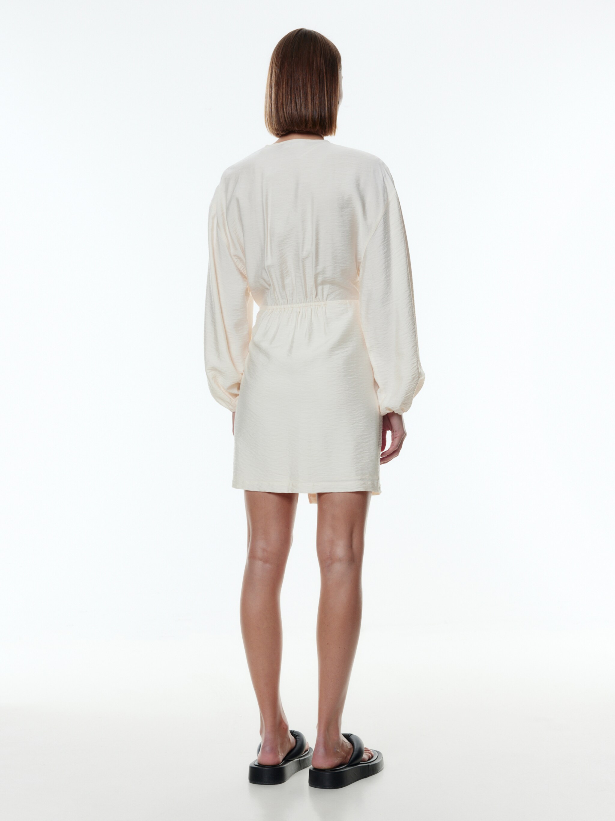 EDITED Produits Robe 'Qara' crème