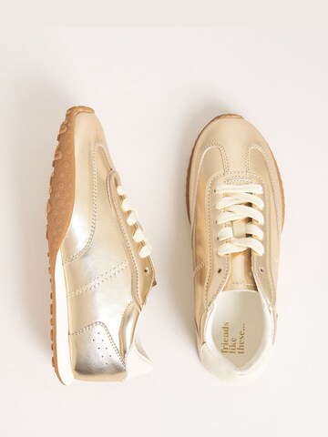 Friends Like These Låg sneaker i guld
