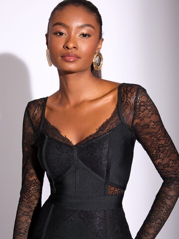 Lipsy Mekko värissä musta