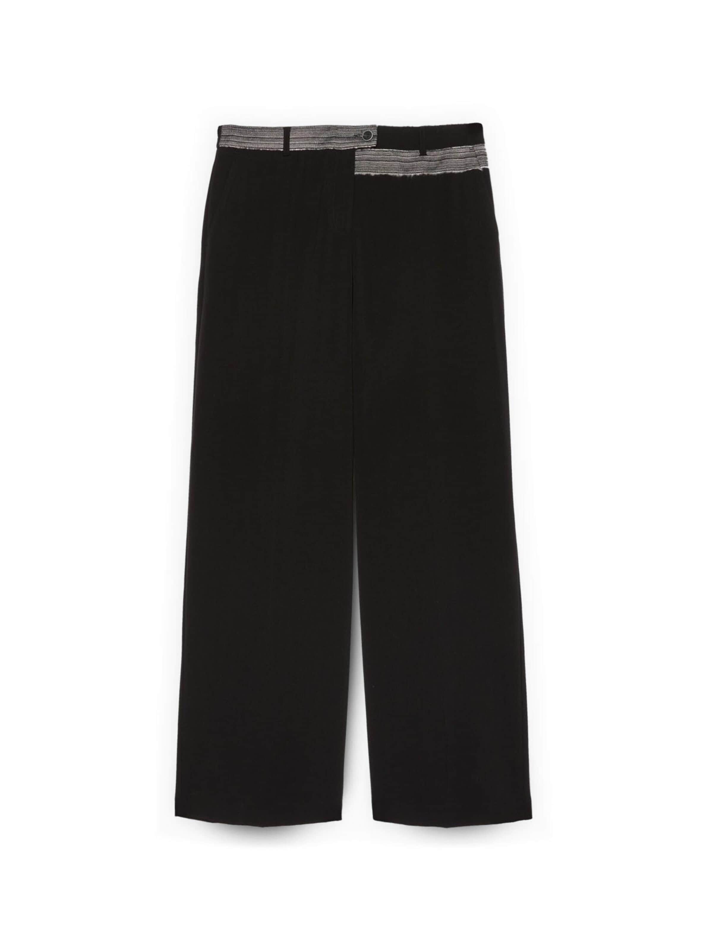 Fiorella Rubino Regular Pants in Black: front