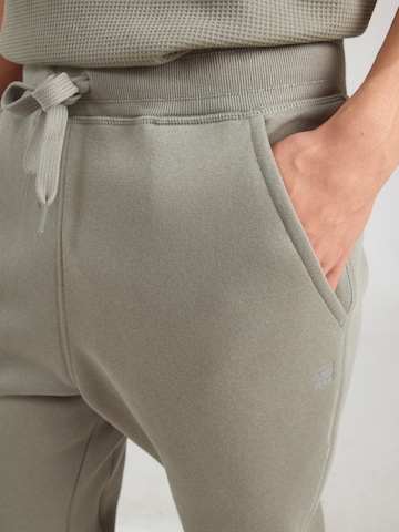 G-STAR Tapered Pants 'Premium Core Type C' in Green