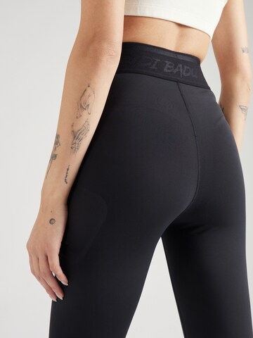 Skinny Pantaloni sport de la BIDI BADU pe negru