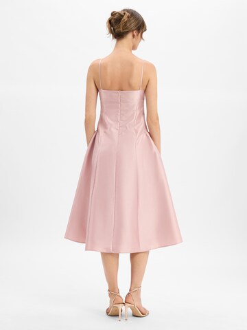Marie Lund Abendkleid in Pink