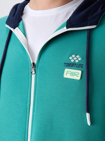 Tommy Life Loungewear in Blue